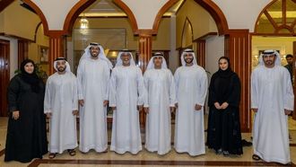 شباب الإمارات في نمو الطيران