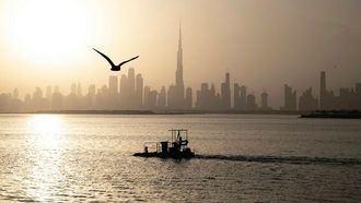 UAE April Weather: Humidity & Rain