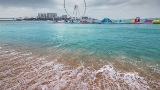 UAE's Upcoming Weather Shift: Rain & Thunder