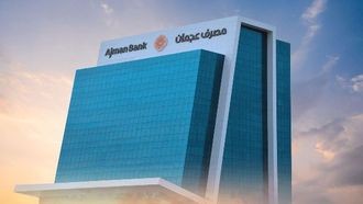 مصرف عجمان يساعد النزلاء في تخفيف ديونهم