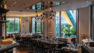 عروض الذكرى السنوية السادسة لكارين