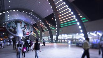 مطار دبي - ذروة السفر في العيد