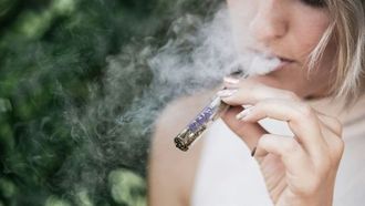 مخاطر تلف الحمض النووي للسجائر الإلكترونية