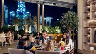 برنتش العيد المسائي في دبي مول