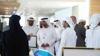 معرض التوظيف في كليات أبوظبي