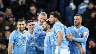 لاعبو الدوري الإنجليزي يقودون القيمة السوقية