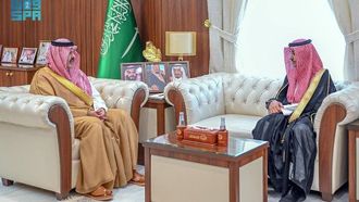 حائل الأمير يشيد بفوز الوزارة بجائزة