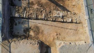 العثور على تحصينات قديمة في جدة