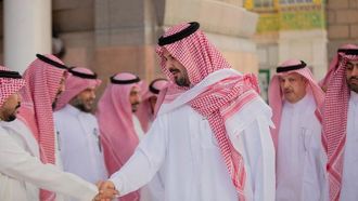 الأمير يشارك في الإفطار في المسجد النبوي