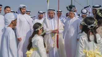 حاكم الشارقة يفتتح مزرعة مليحة للألبان