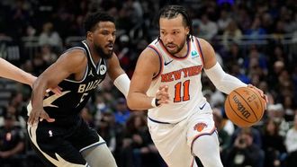 Knicks Beat Bucks In Key NBA Clash