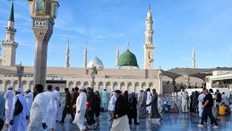 5.9M حضور الصلاة في المسجد النبوي