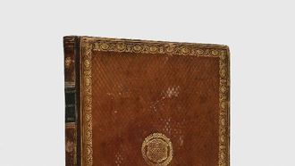 مخطوطات نادرة في معرض أبوظبي