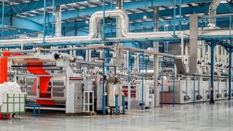 التصنيع الروسي يبلغ أعلى مستوى له منذ 18 عاماً