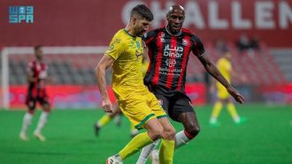 الخليج يفوز في الجولة 26 من الدوري