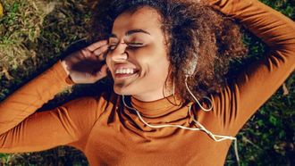 الحساسية الموسمية المرتبطة بتساقط الشعر