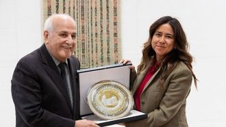 UAE Envoy Gets Palestine Shield