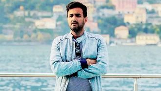 Fans Want Anand For Pathaan 2