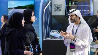 ابتكارات الذكاء الاصطناعي في أسبوع أبوظبي للمواصلات