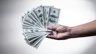 تمويل أكثر صرامة للأجيال الشابة