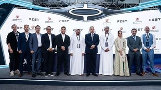 سترة السيارات، جامعة أبوظبي تعزيز التنقل