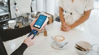 Saudi's Cashless Shift By 2024