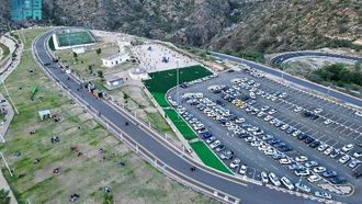 حدائق العارضة تجذب الزوار