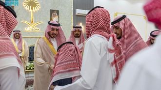 أمير الجوف يتواصل مع السكان