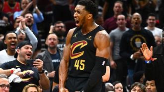 Cavaliers Beat Magic, Enter East Semis
