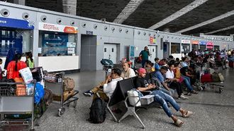 إجلاء مليون شخص مع اقتراب إعصار رمال