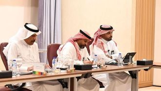 الاجتماع الافتتاحي لمجلس الألبان