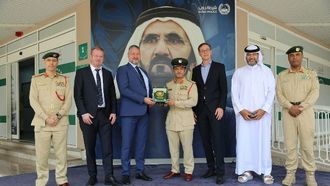 شرطة دبي-محادثات مرورية فيترونيك