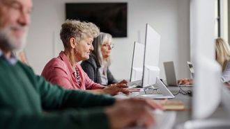 علامات للخرف لا يلاحظها المقربون