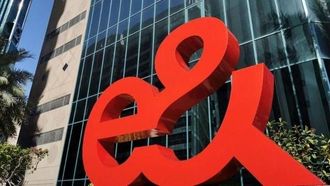 الإمارات العربية المتحدة تتصدر العالم في انتشار الألياف الضوئية