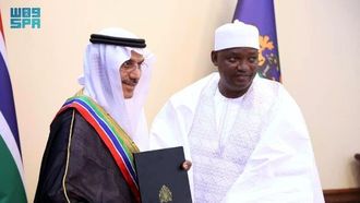 غامبيا تكرم رئيس البنك الإسلامي للتنمية