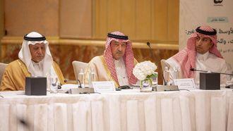 Global Challenges Discussed At Meeting