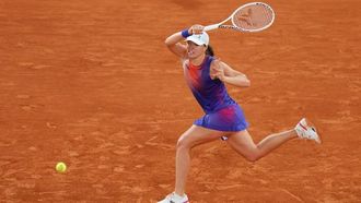 Swiatek Wins On Birthday At French Open