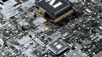 GPT-4 يتصدر البشر في تحليل البيانات