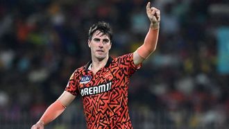 KKR يفوز بنهائي IPL على SRH