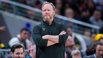 Budenholzer يتولى قيادة صنز