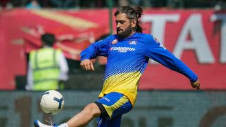 Dhoni's Surgery In London, 5-6 Mths Recovery