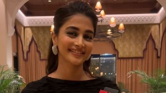 Pooja Hegde Wins Dubai 2024 Award