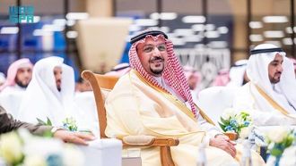 أمير القصيم يكرم الفائزين في مسابقة القرآن الكريم