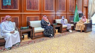 حائل أمير يدعم التسلق والمشي لمسافات طويلة