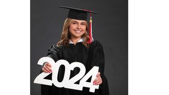 Molly Nealon Wins Civic Scholarship