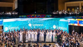 سبينيس تبدأ تداول الأسهم في سوق دبي المالي