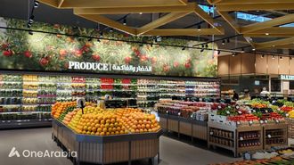 افتتاح متجر سبينيس الجديد في دبي