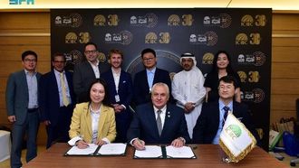 الشركة الإسلامية وشركة ZTE Boost Telecom