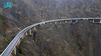 عقبة شعار تعزز السياحة في عسير