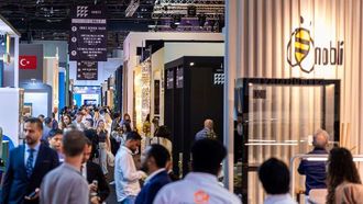 ثورة الذكاء الاصطناعي في التصميم والضيافة